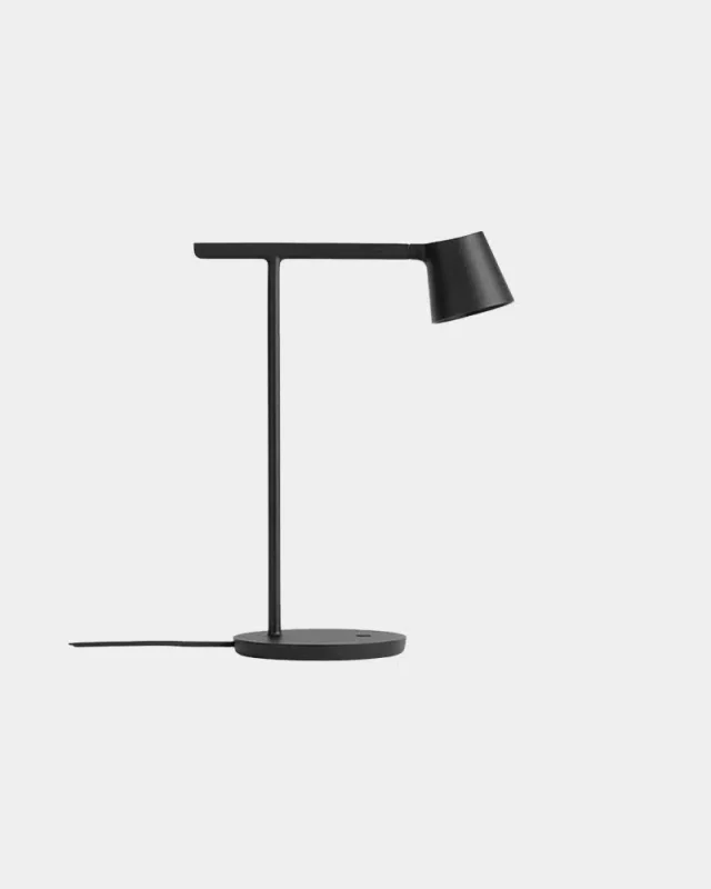 Tip-Table-Lamp_Black_Muuto